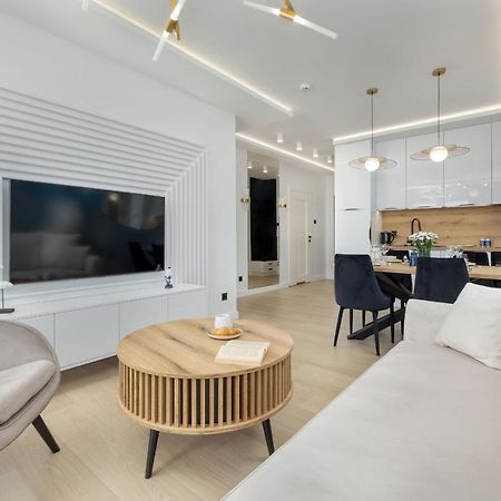 Polanki Aqua Apartment With Parking By Renters Prestige Kołobrzeg Eksteriør billede